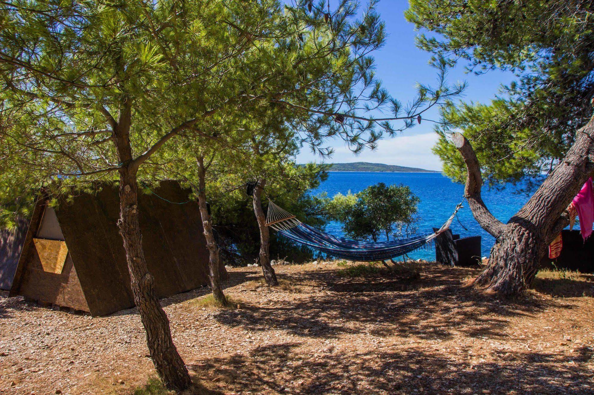 Cast Away - Eco Resort Zavala Zewnętrze zdjęcie